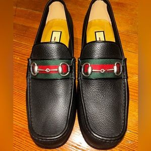 Black Gucci leather loafer